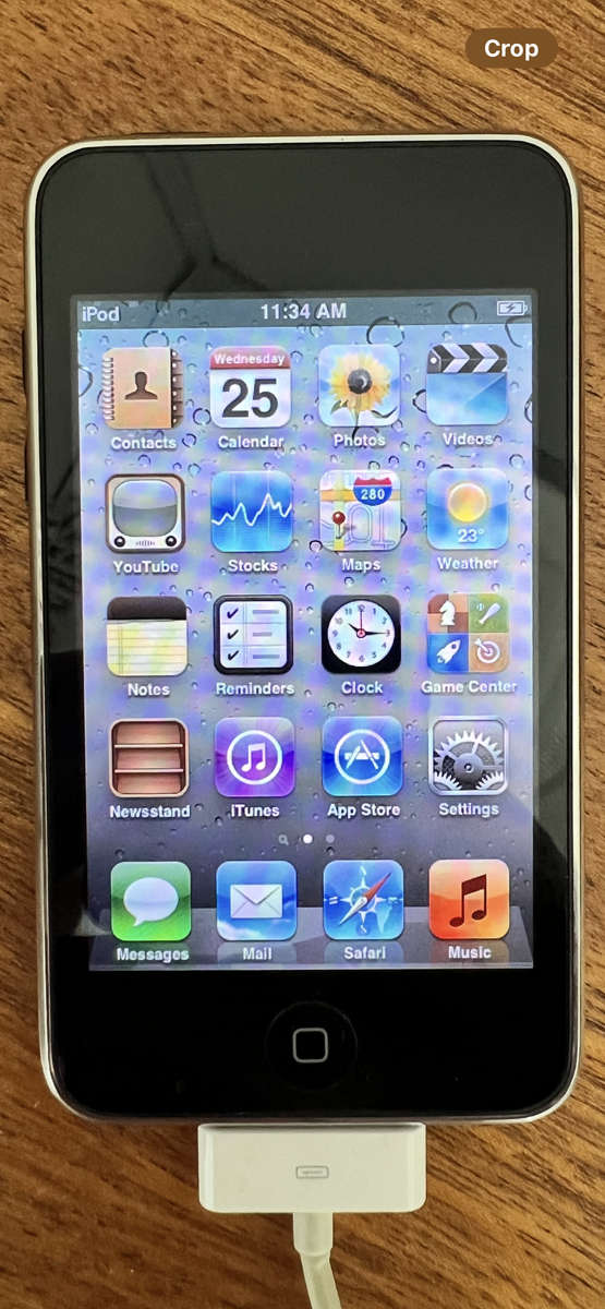 APPLE IPOD TOUCH 64GB 3rd GENERATION - MC011BT