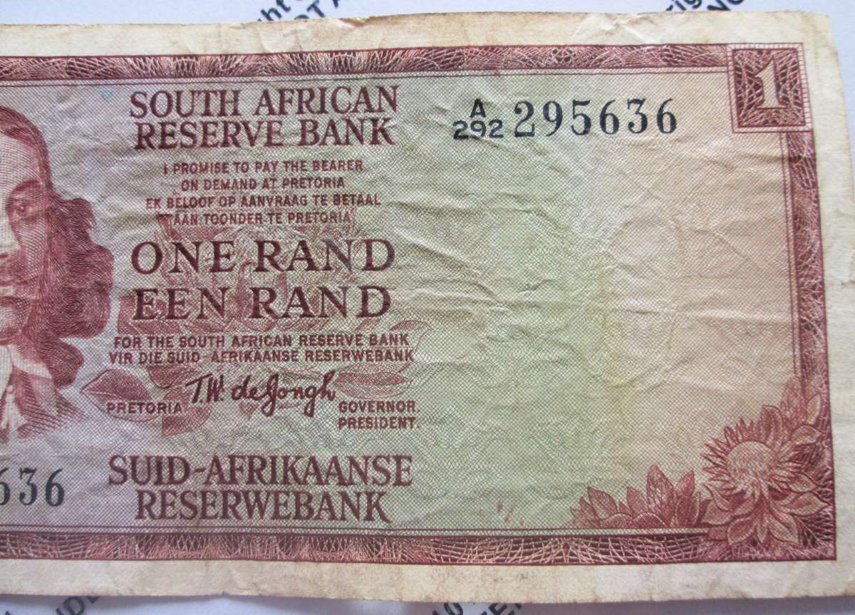 One Rand Republic of South Africa Serial Nr A292 295636