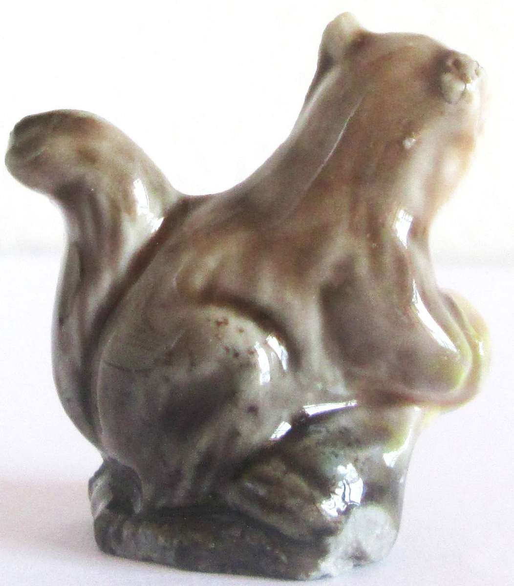 1974 Squirrel Wade English Whimsies