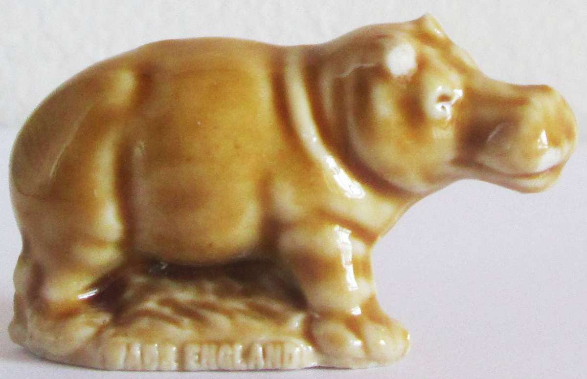 1973 Hippo Wade English Whimsies