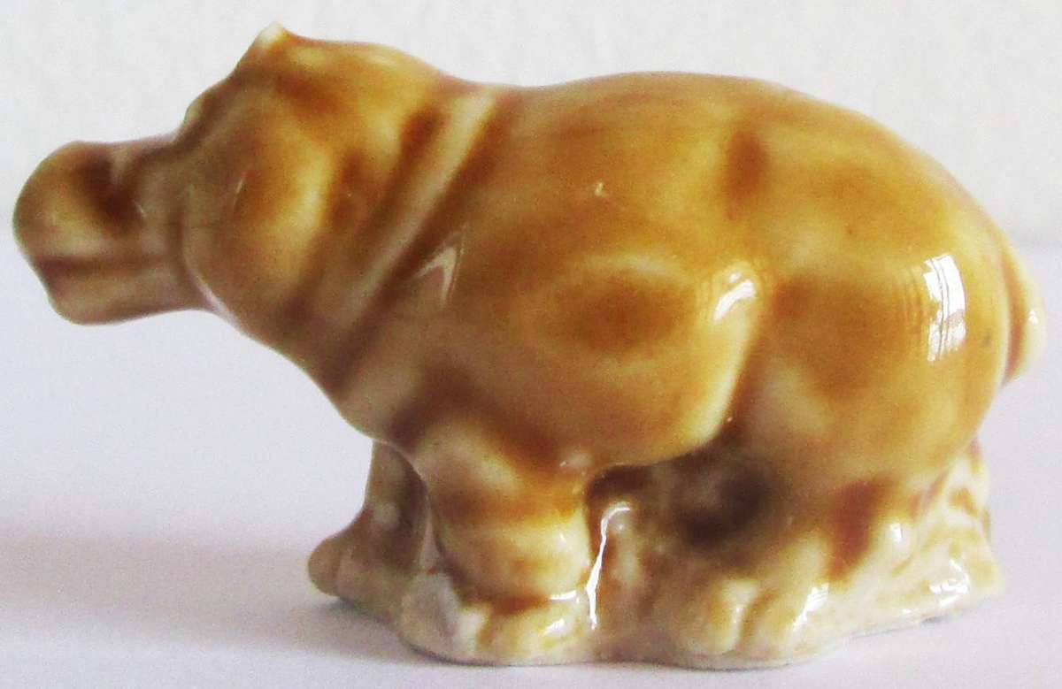 1973 Hippo Wade English Whimsies