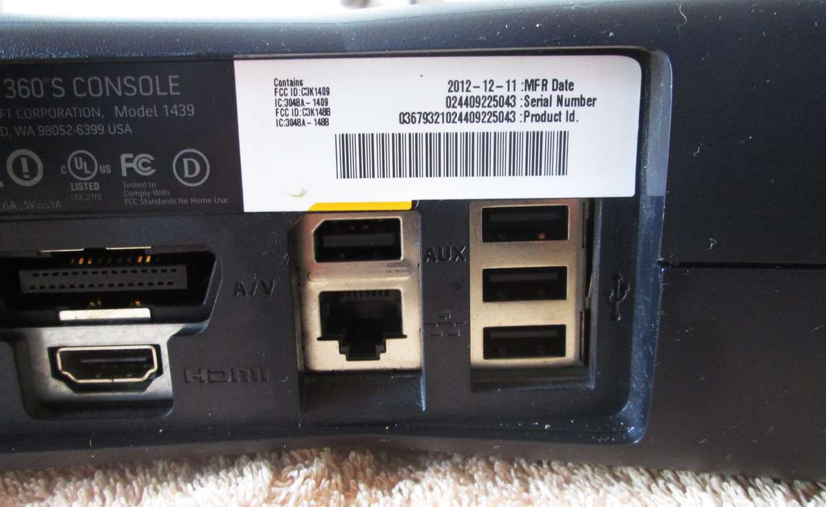 XBOX 360 Slim Console Model 1439 with Accessories Games and Figurines