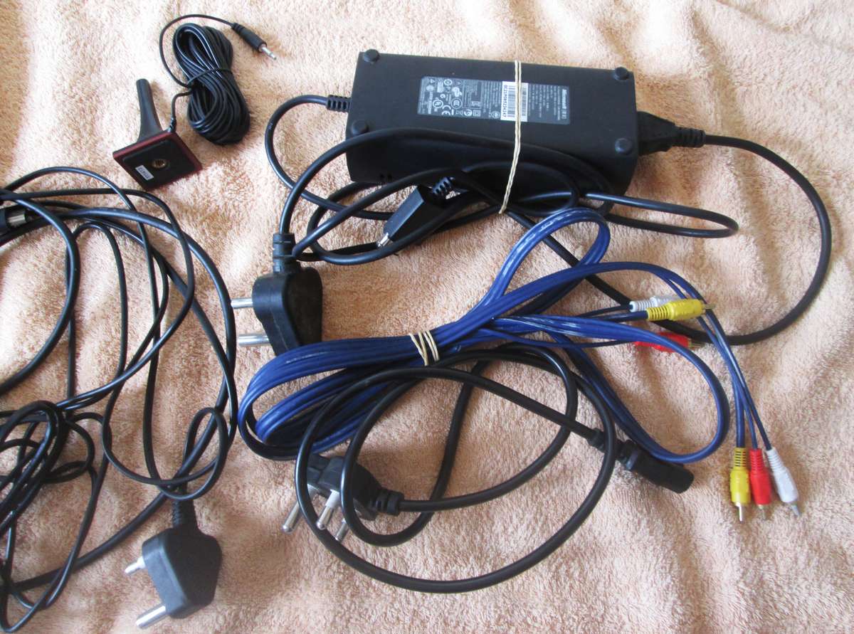 XBOX 360 Slim Console Model 1439 with Accessories Games and Figurines