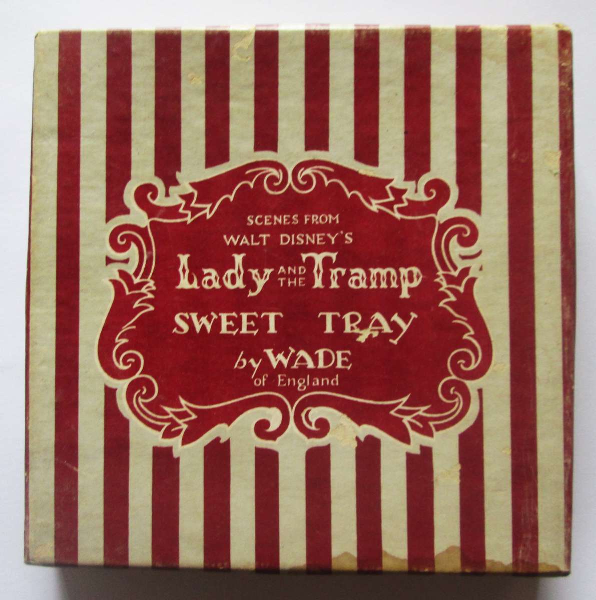 1950 - 1960 Lady and the Tramp Wade Sweet Tray