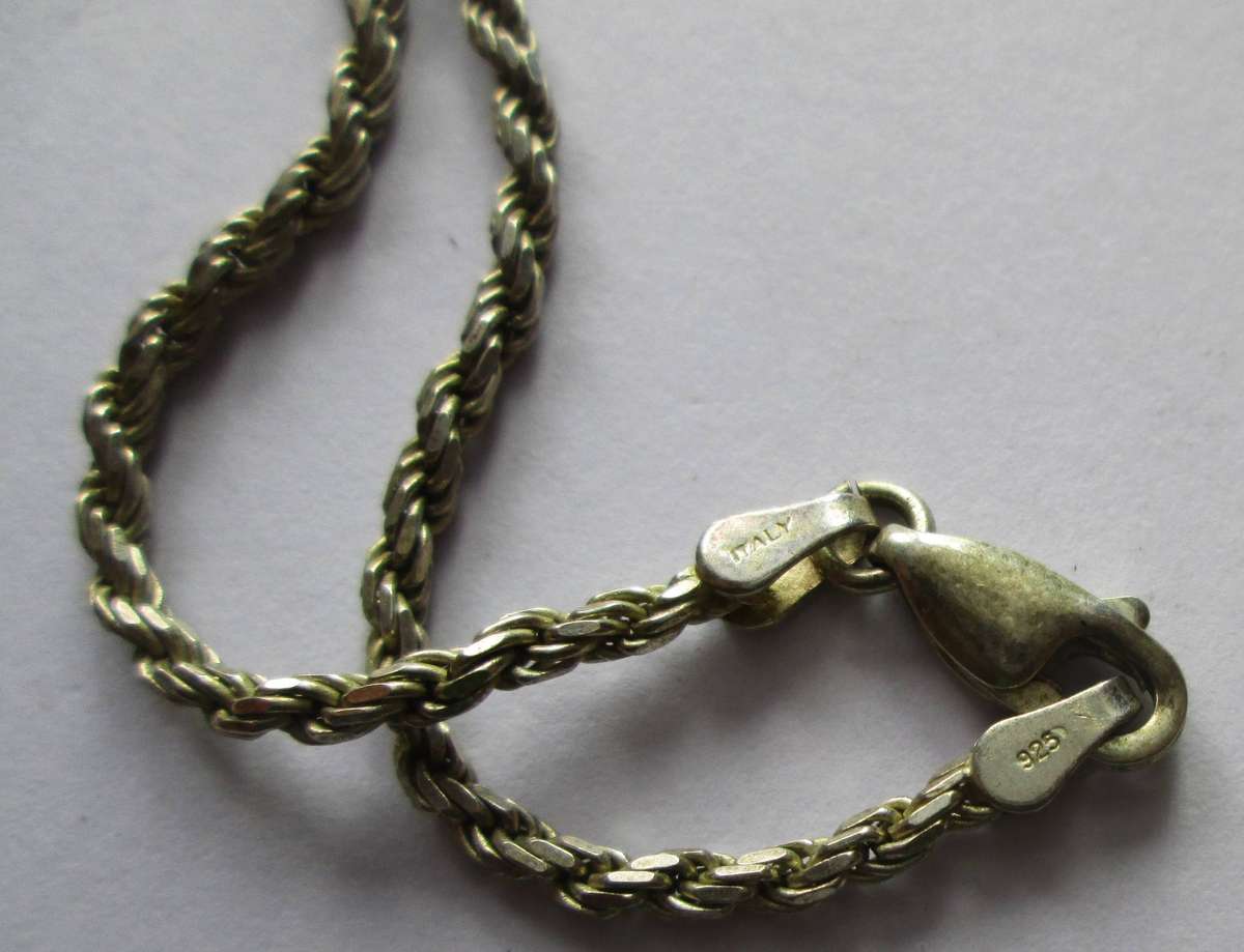 Silver Necklace Chain 10.9g