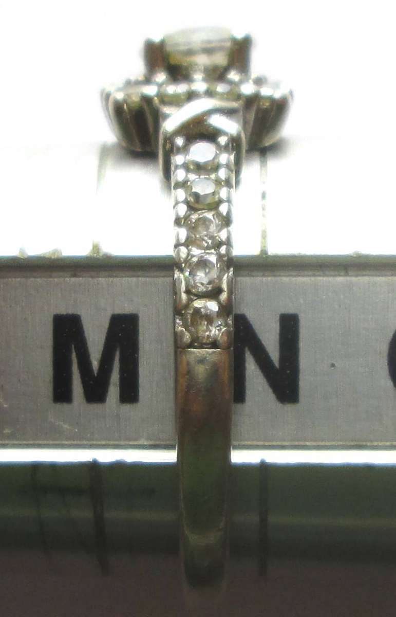 Sterling Silver Ring 2.2g