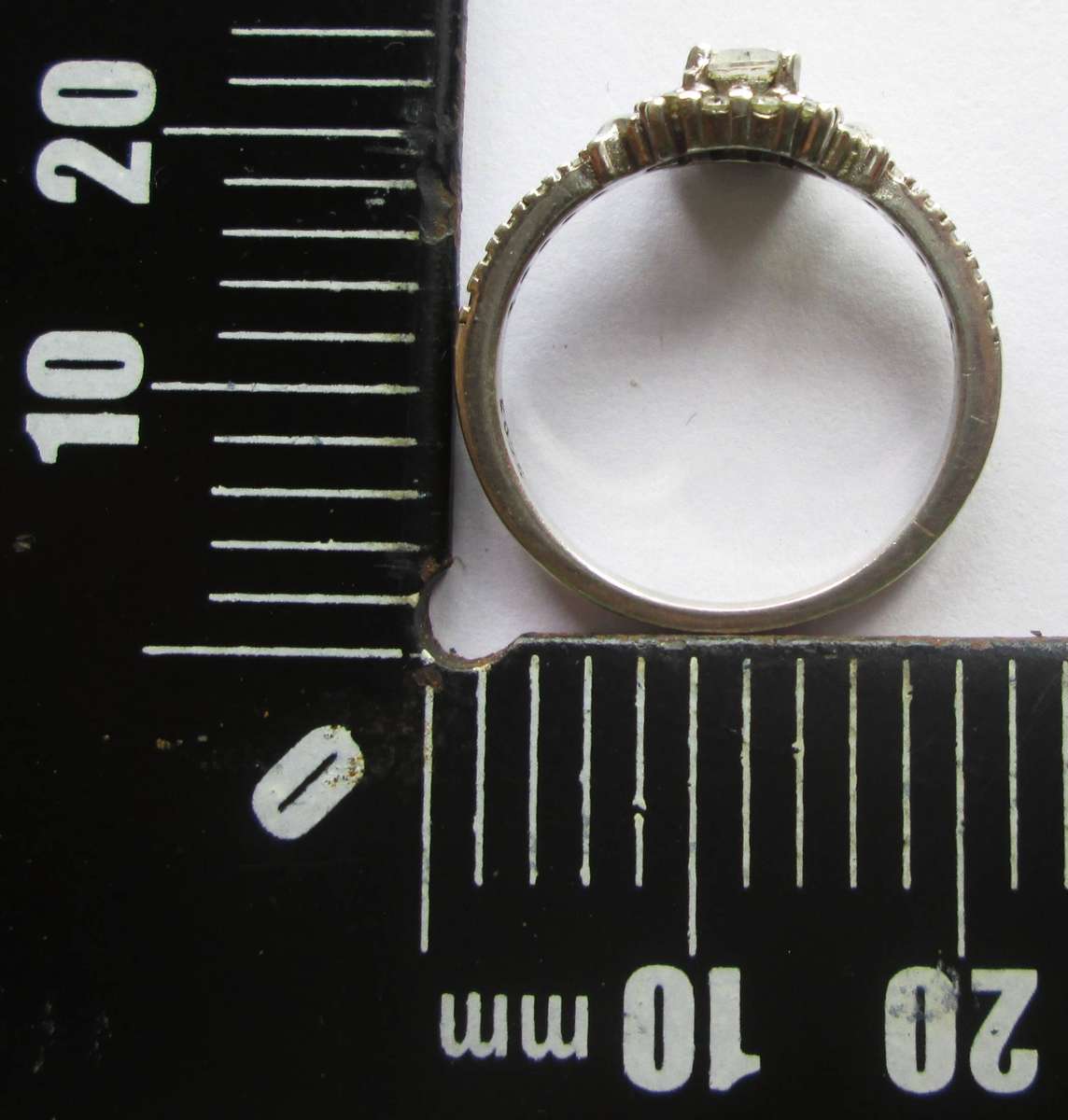 Sterling Silver Ring 2.2g