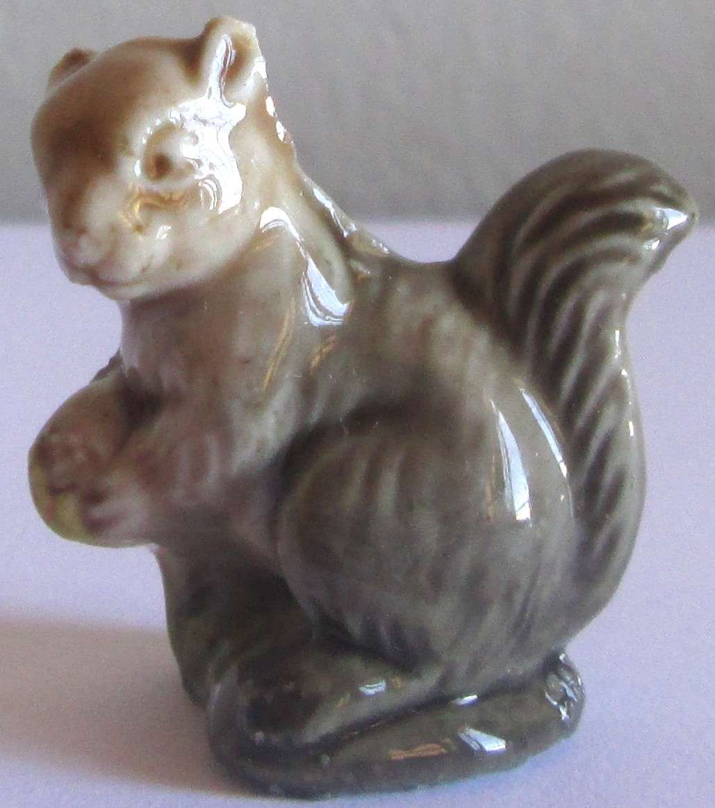 1974 Squirrel Wade English Whimsies