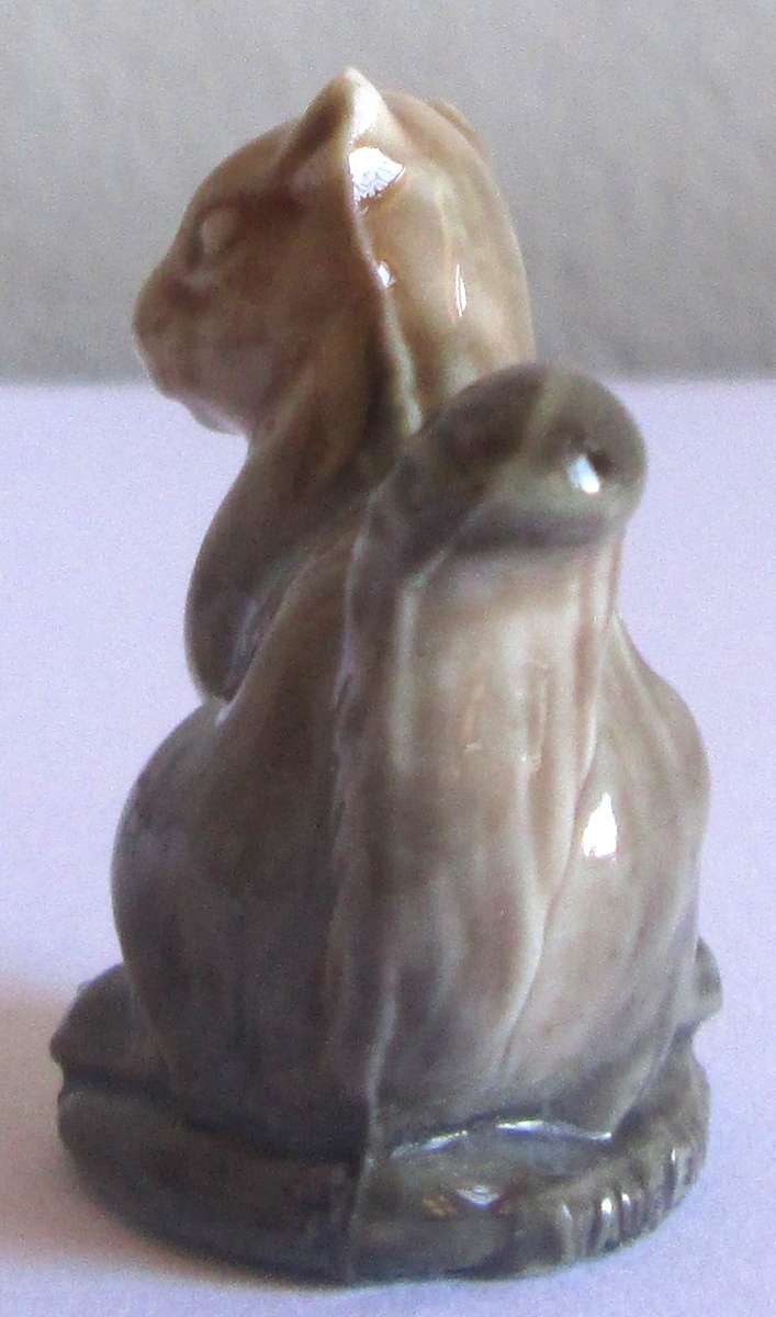 1974 Squirrel Wade English Whimsies