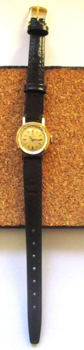 Omega Swiss Made no 4820219 Ladies Watch