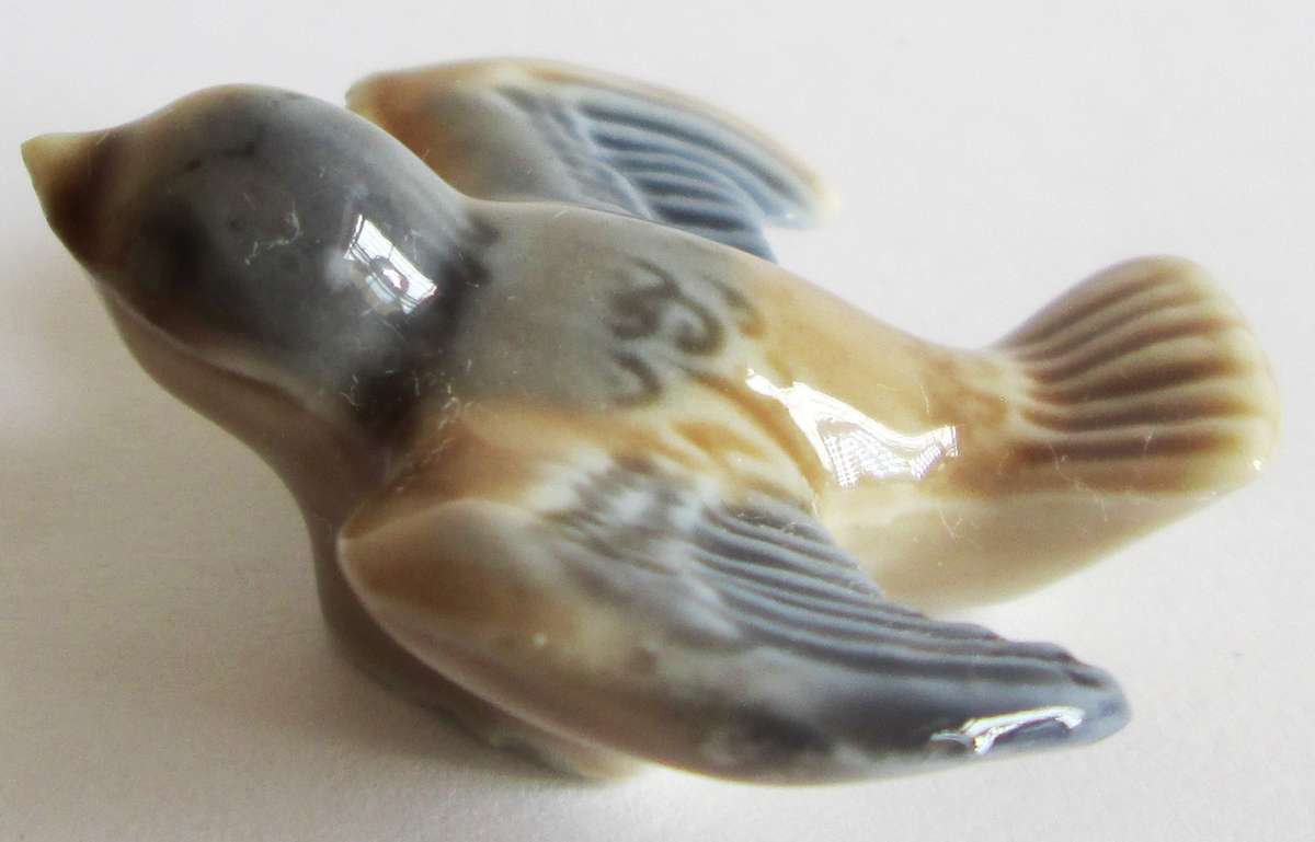 1979 Blue Bird Wade English Whimsies