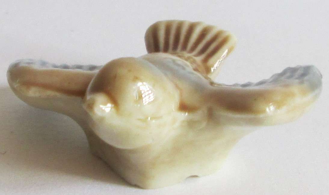 1979 Blue Bird Wade English Whimsies