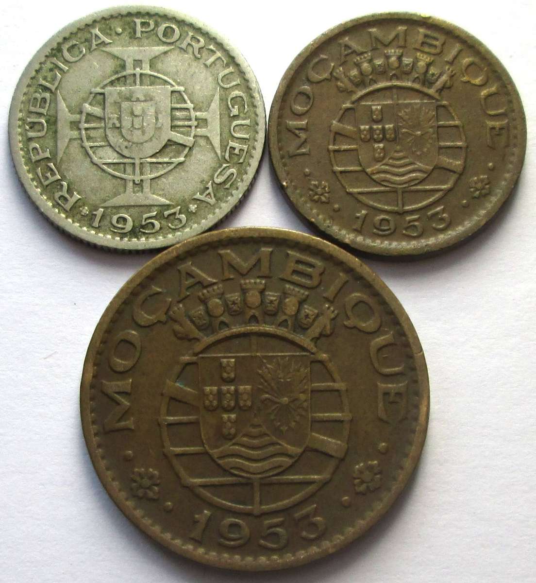 1953 Mozambique 50 Centavos 2.50 Escudos 1 Escudo