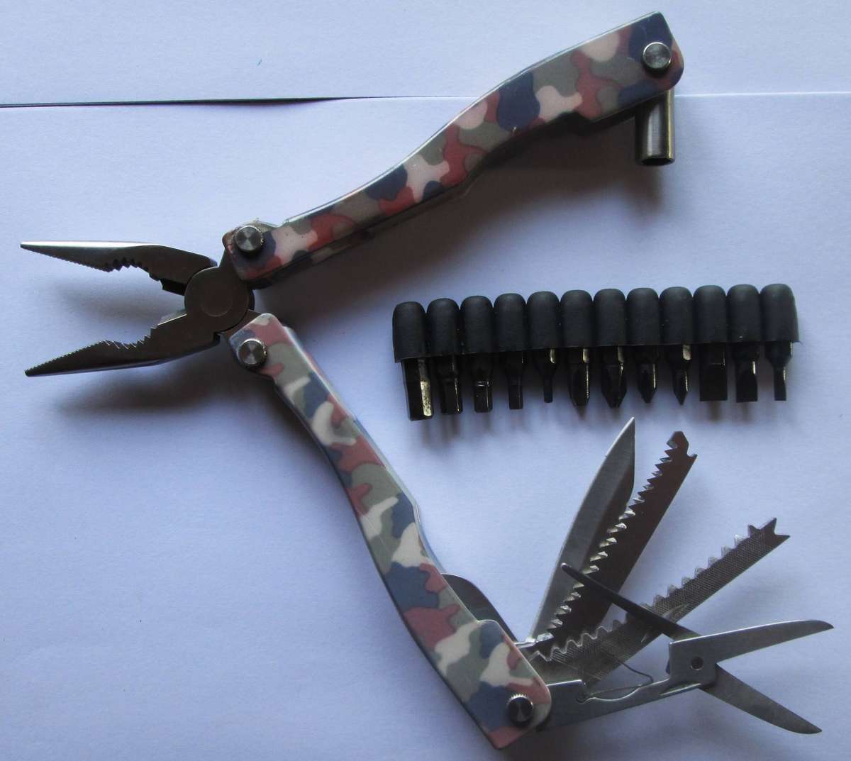 Multi Tool with Pouch