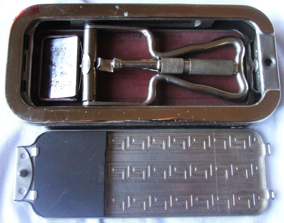 1932 Rolls Razor Imperial No 2 Model made in England in Original Box