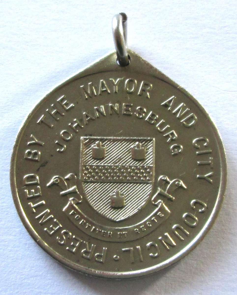 Voortrekker Monument 16th Dec 1949 Medallion Presented by the Mayor of Johannesburg