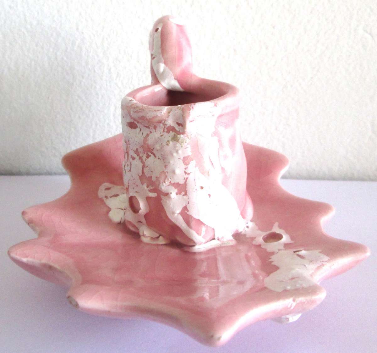 Deco Art Porcelain Candle Holder Leaf Motif