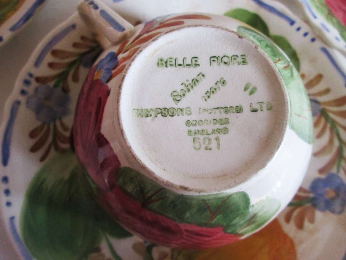 Belle Fiore Cup and Plate Set