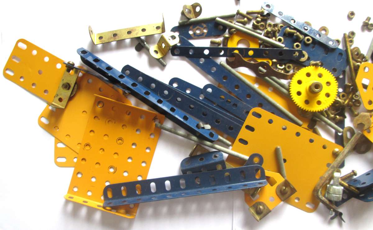 Meccano Pieces