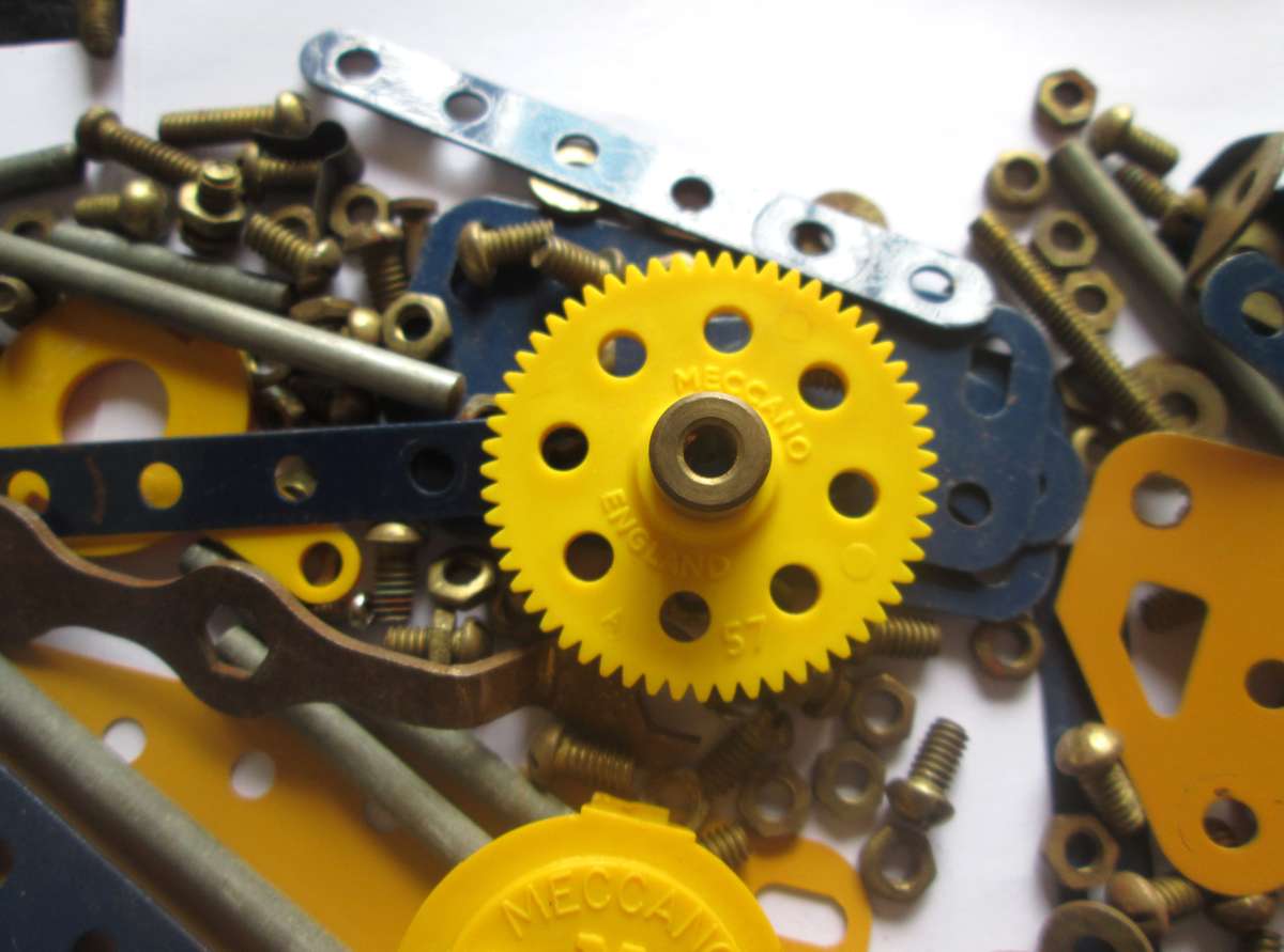 Meccano Pieces