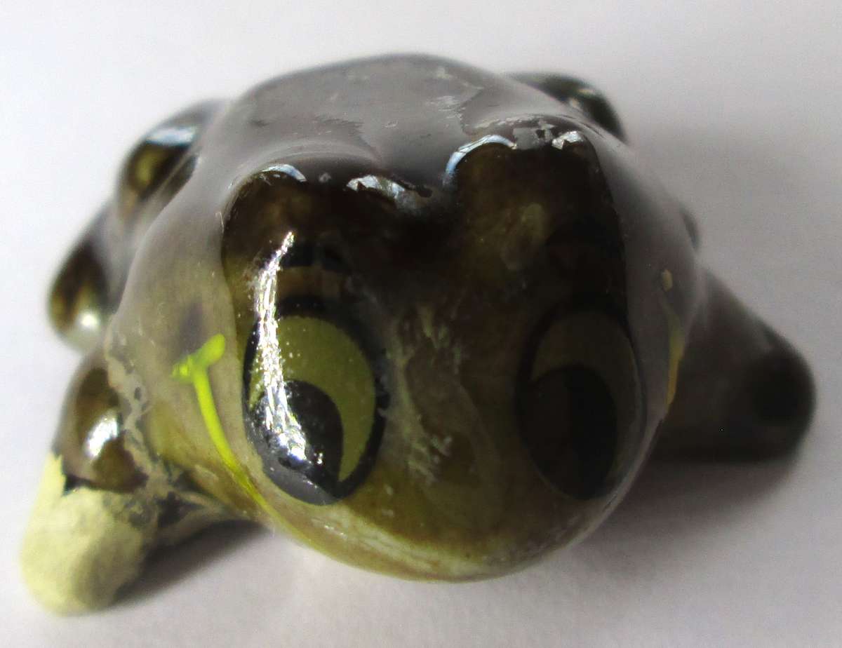 1984 - 1987 Baby Frog Wade Happy Families