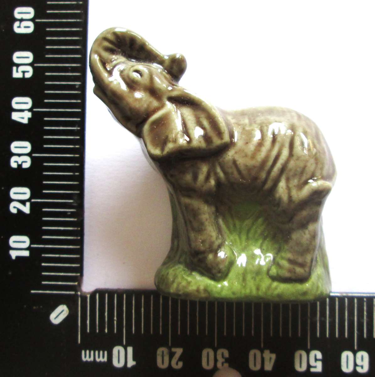 1976 - 1981 Elephant Wade Whoppas