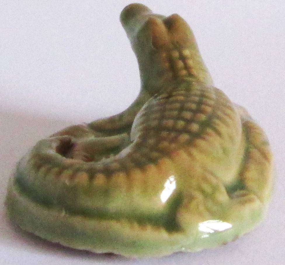 1965 Crocodile Wade Balding and Mansell Flintstone Wade Christmas Cracker