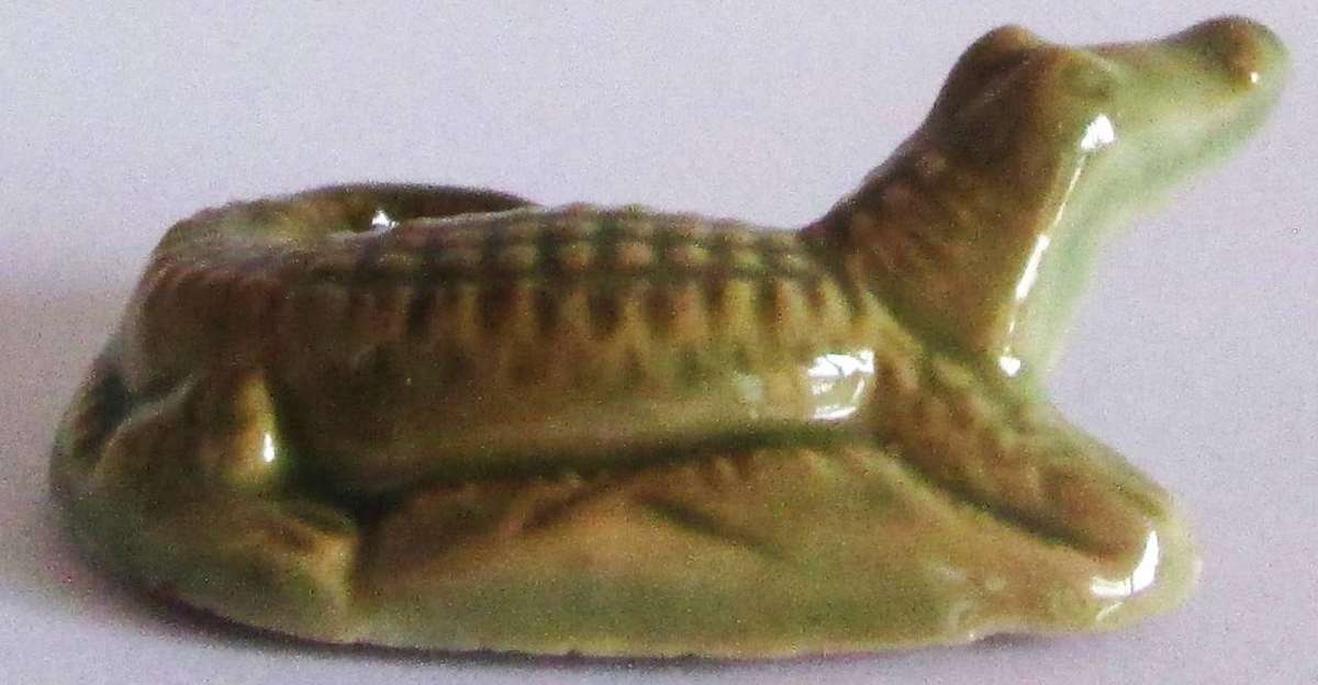 1965 Crocodile Wade Balding and Mansell Flintstone Wade Christmas Cracker