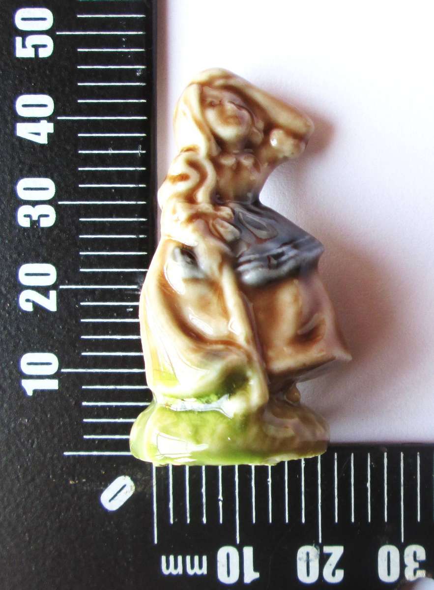 1972 - 1979 Little Bo Peep Wade Nursery Rhyme Model