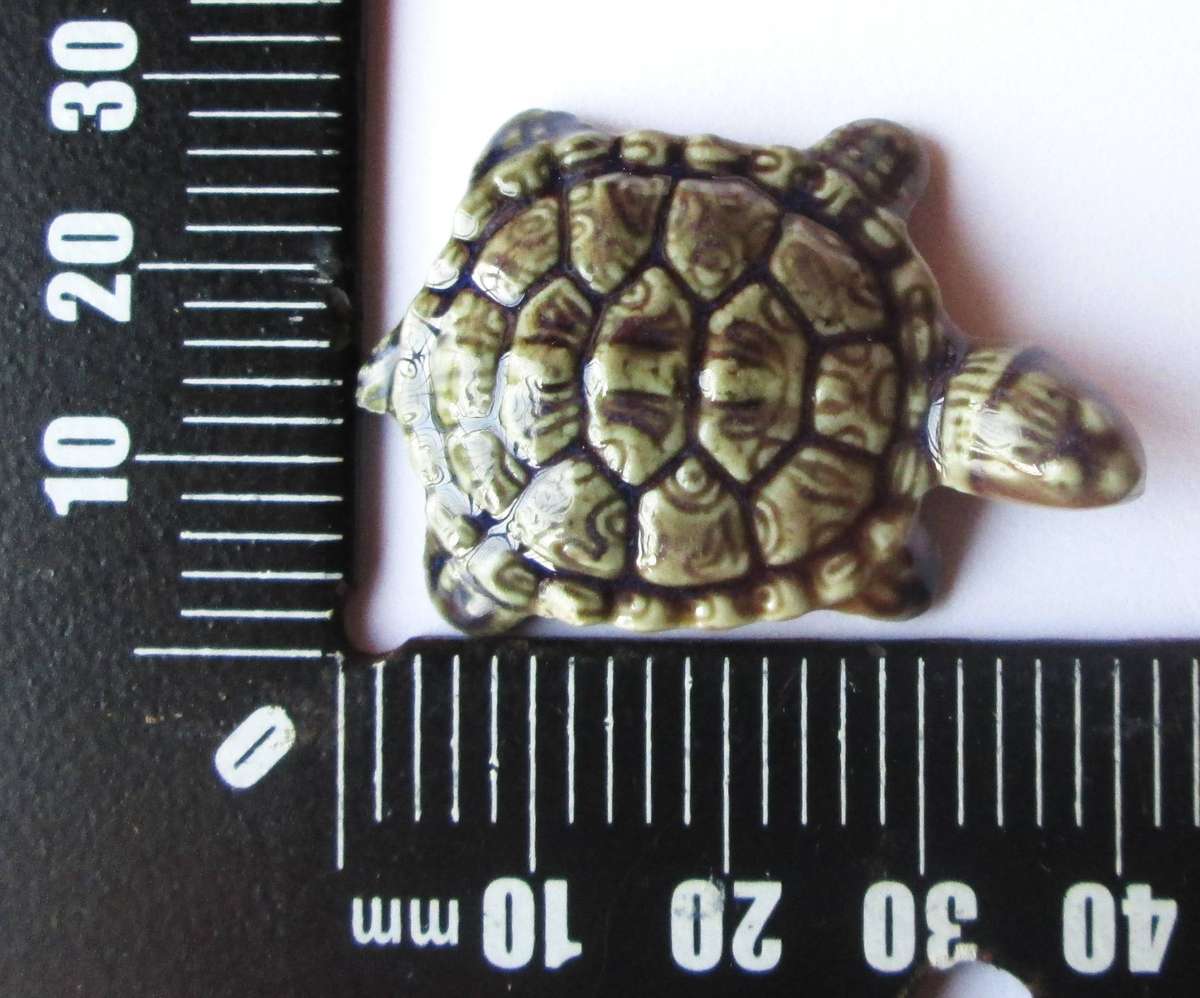 1965 Terrapin Balding and Mansell Flintstone Wade Christmas Cracker