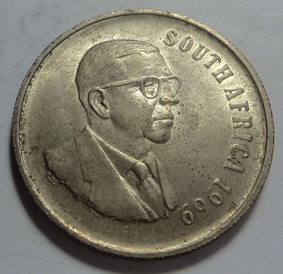 RSA Silver R1 1969 (English) 5 available