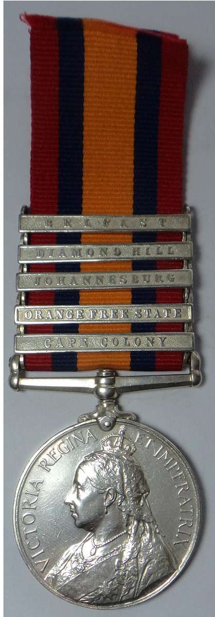 Queen's Medal to 7859 Pte. T. Vahey. Gren: Gds.