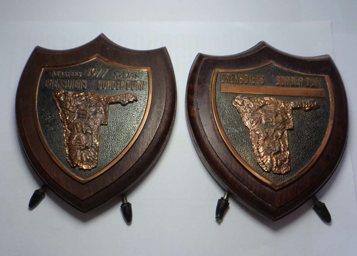 Two South West Africa Border Duty / Grensdiens Plaques
