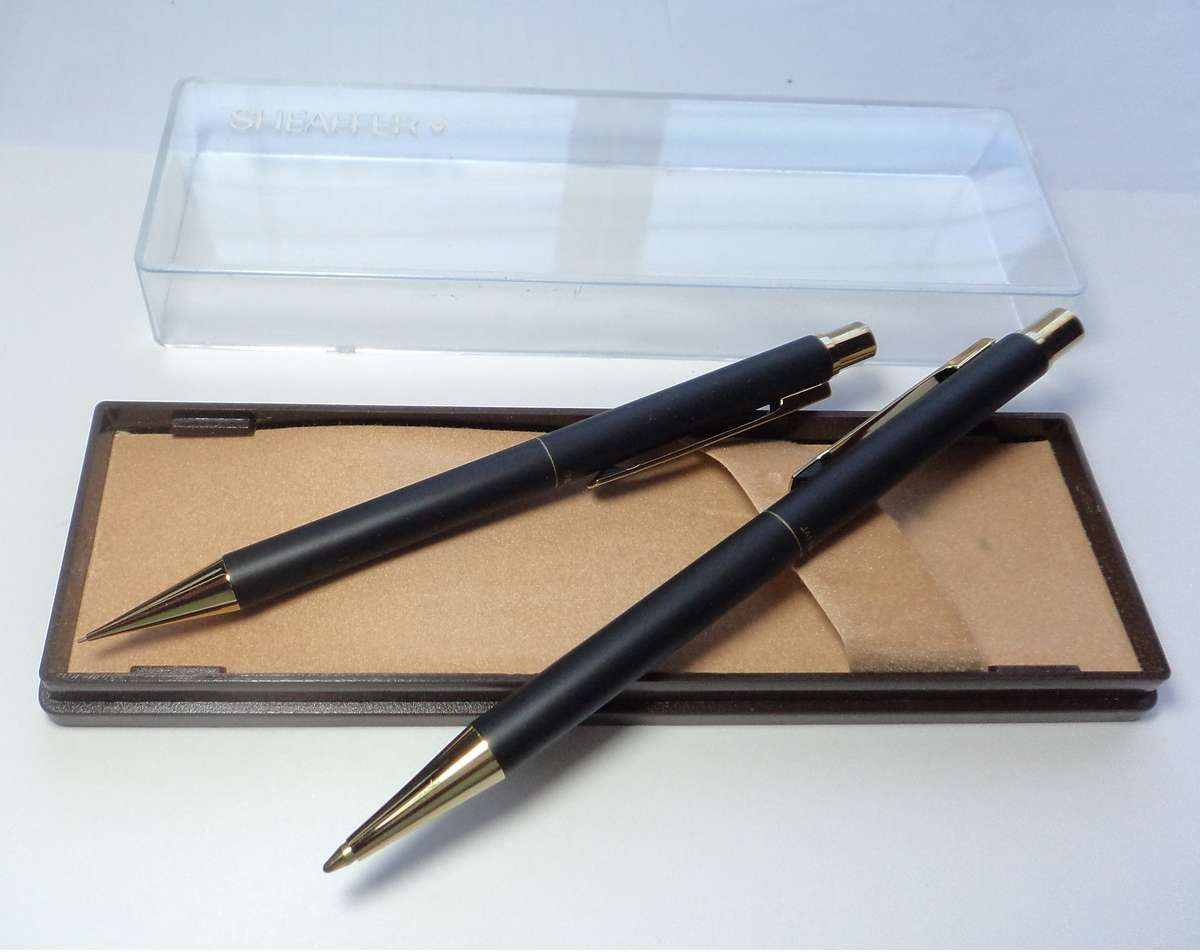 Sheaffer Pen and Pencil Set (unused)