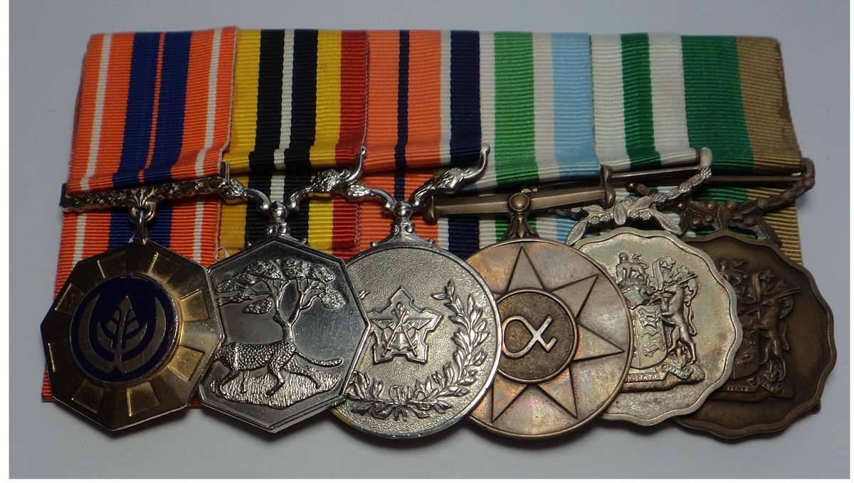 Border War Medal group with a Certificate to AO2 L.W. van Kerwel