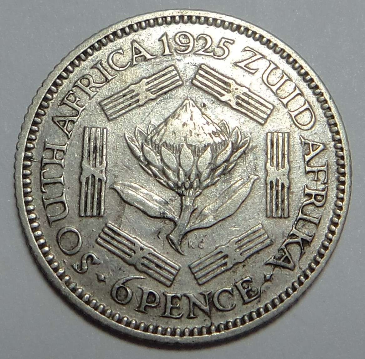 Union of SA Sixpence of 1925