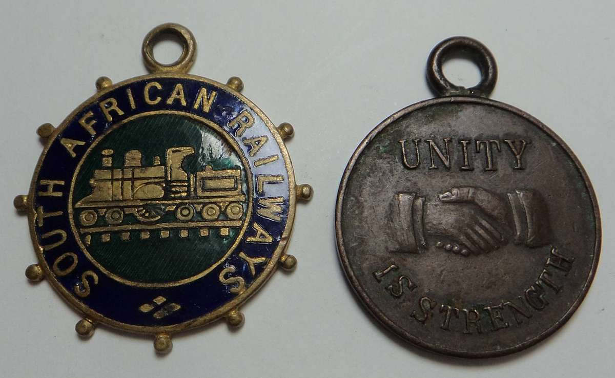 Two old South African Badges of 1913 and 1925