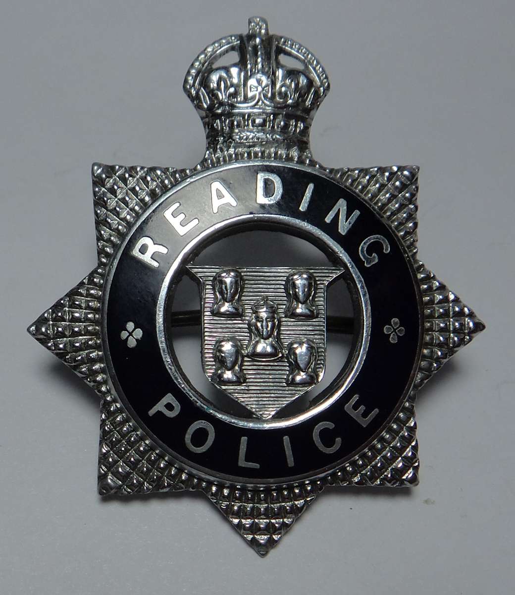 Reading Police senior officer pre-1953 cap badge