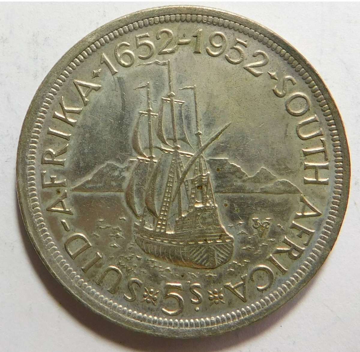 Union of SA Crown (5/-) of 1952 (2 coins available)