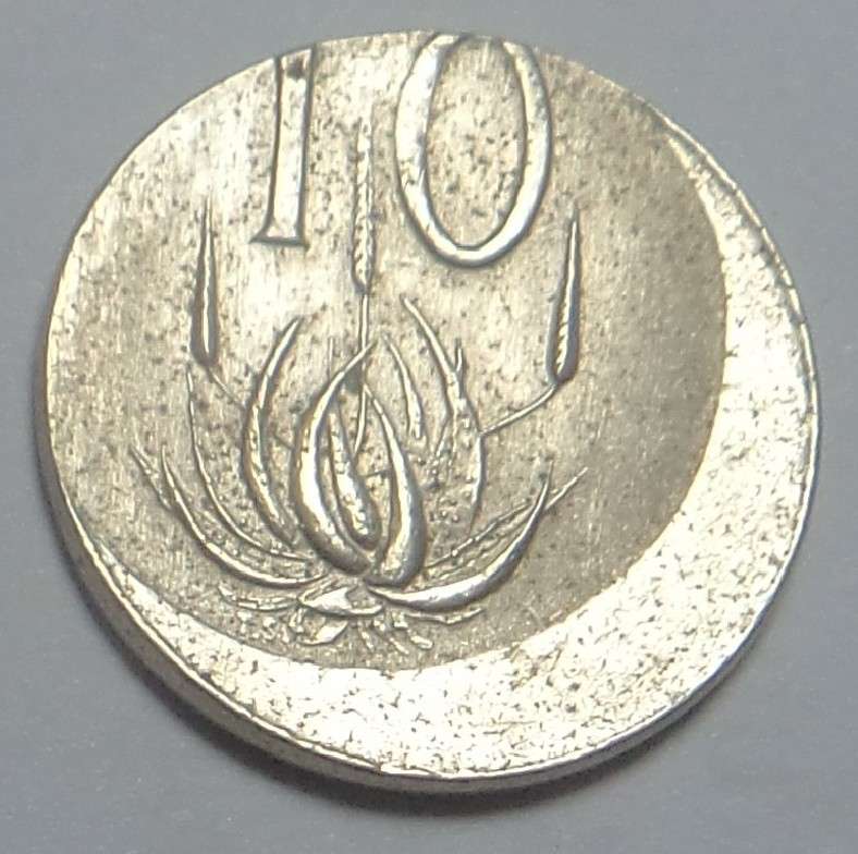 RSA: Fascinating Off-Strike MINT ERROR 10c of 1976