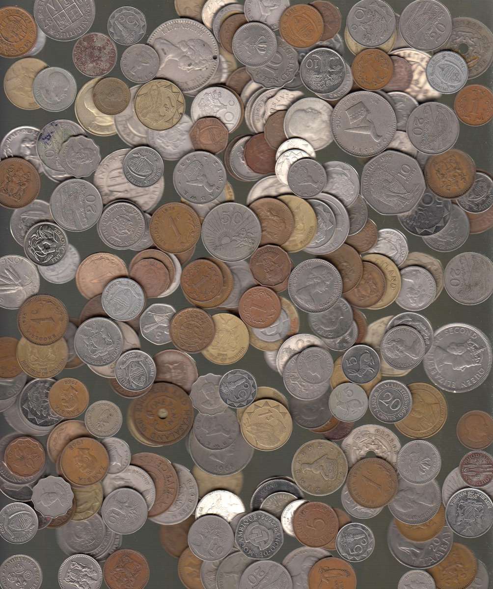 1 Kilogram of Coins of Africa (10 lots available)