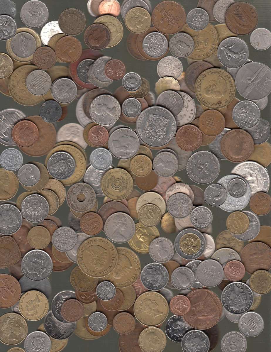 1 Kilogram of mixed World Coins including South Africa