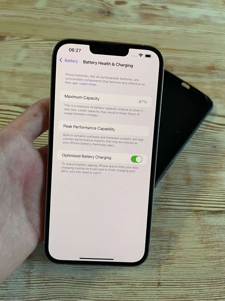iPhone 13 Pro Max - Cracked Back