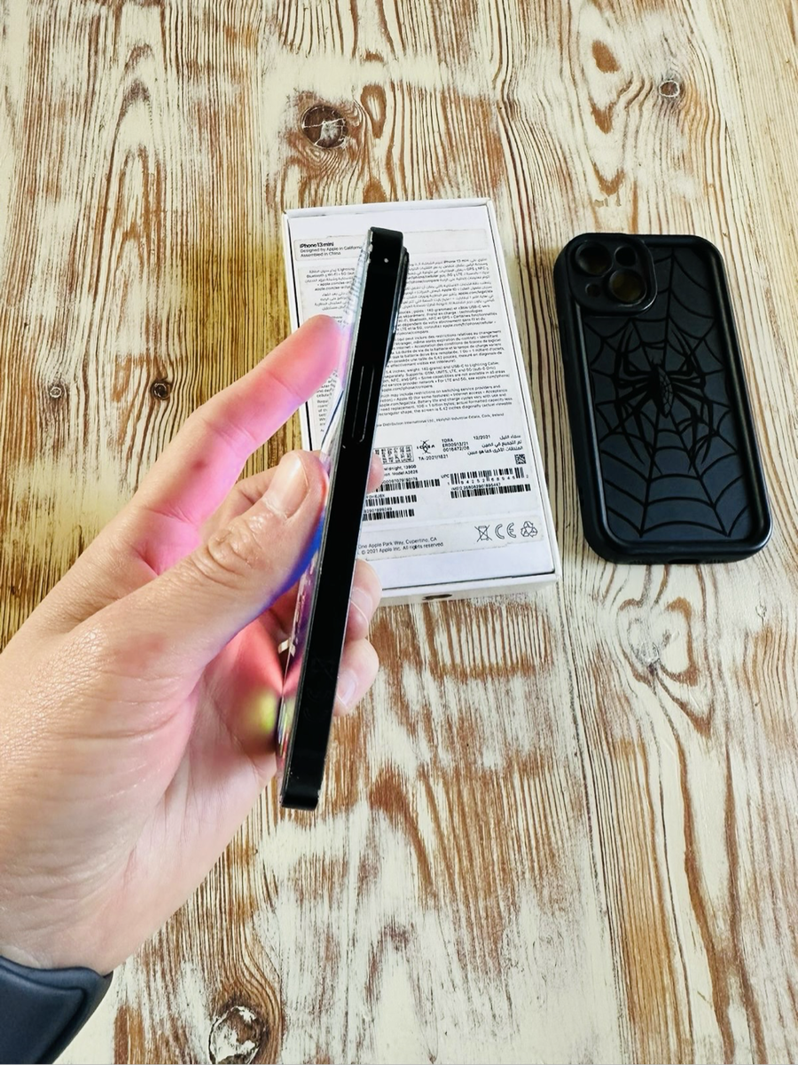 iPhone 13 Mini 128gb with box