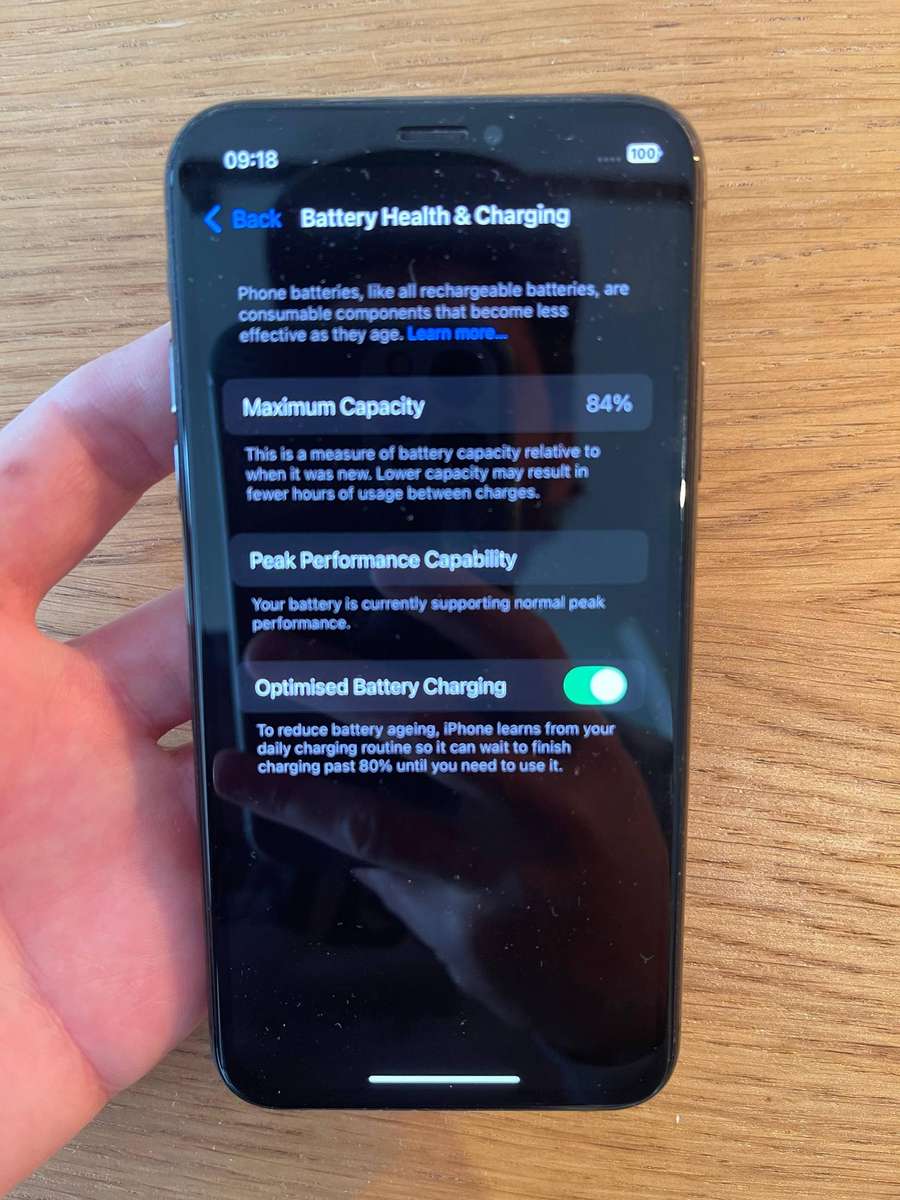 iPhone XS 256GB in GREAT original condition