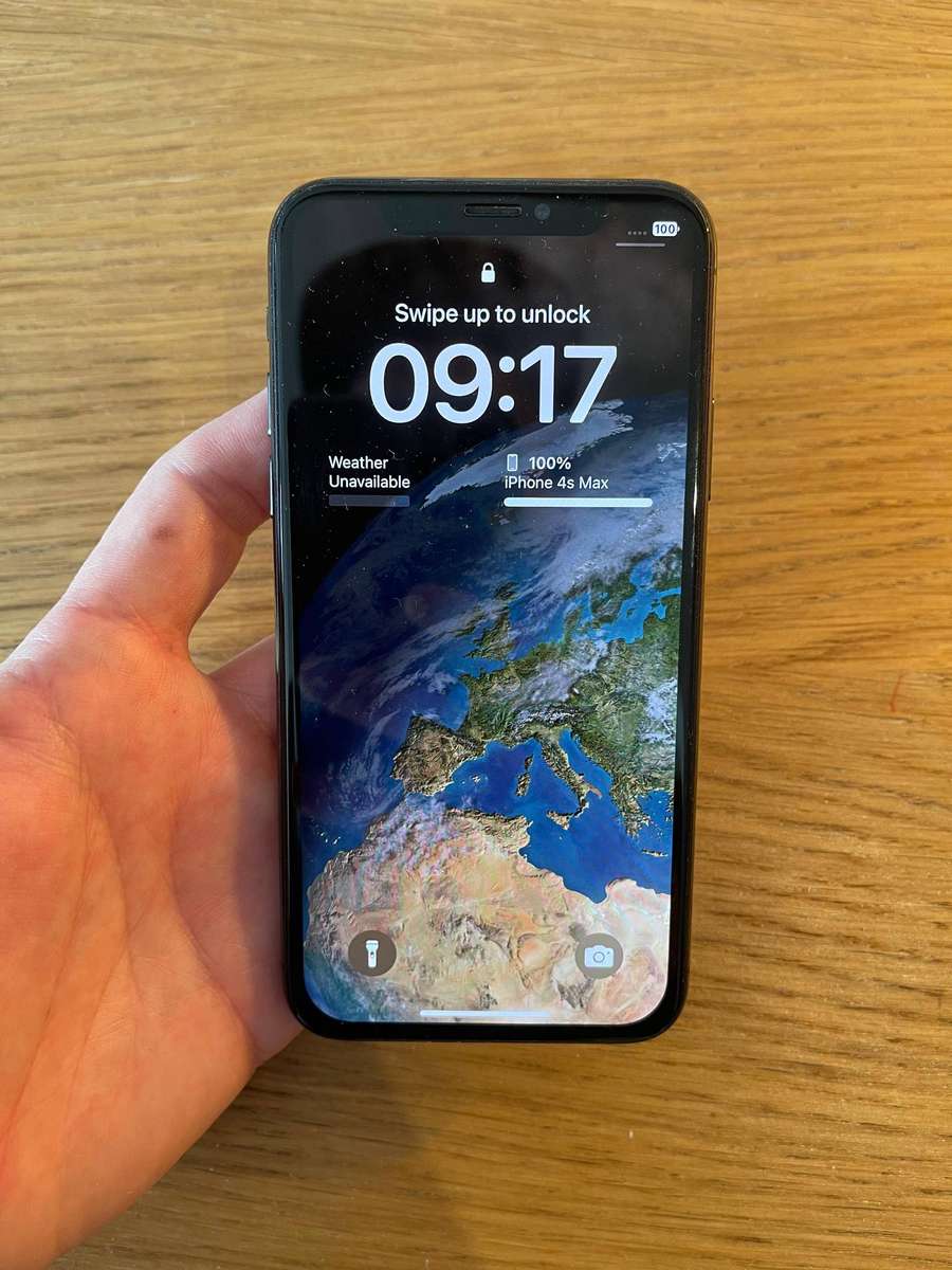 iPhone XS 256GB in GREAT original condition
