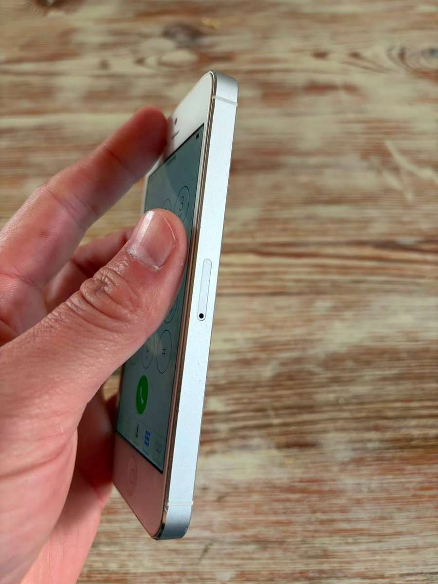 Apple iPhone 5