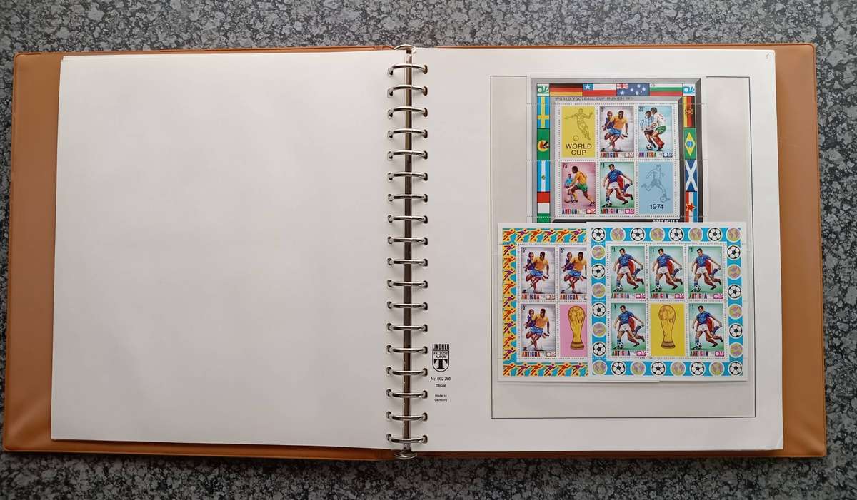 LINDNER WORLD CUP 1974 PRE-PRINTED RING BINDER ALBUM COMPLETE - COMPLETE ALBUM UM STAMPS & SHEETS