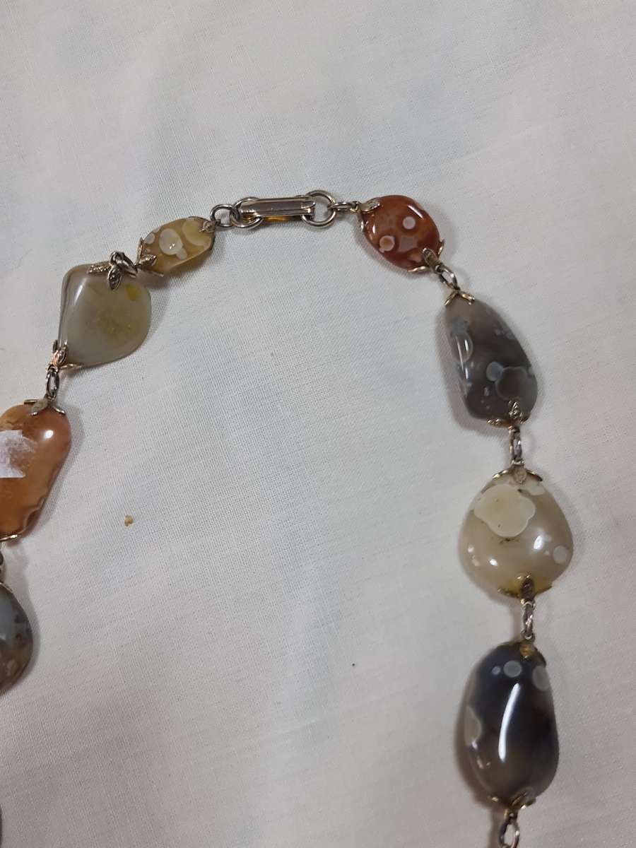 Gemstone (Agate) Necklace circa 1970