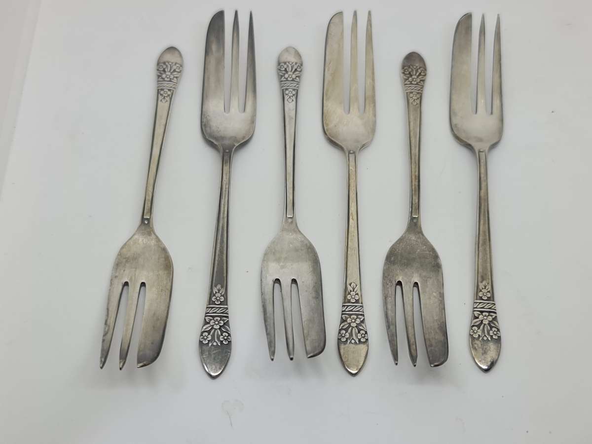 Bedford plate EPNS cake forks